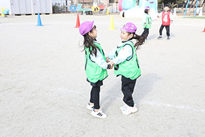 サッカー教室が開かれました　C