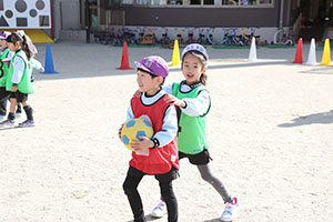 サッカー教室が開かれました　C
