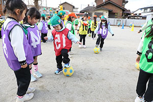 サッカー教室が開かれました　A・E