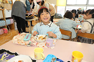 ホットケーキパーティ　　ひまわり・たんぽぽ・すみれ