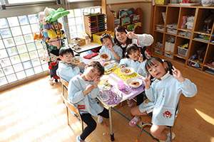 ホットケーキパーティ　　ひまわり・たんぽぽ・すみれ