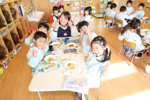 ホットケーキパーティ　　ひまわり・たんぽぽ・すみれ