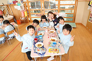 ホットケーキパーティ　　ひまわり・たんぽぽ・すみれ