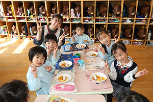 ホットケーキパーティ　　ひまわり・たんぽぽ・すみれ