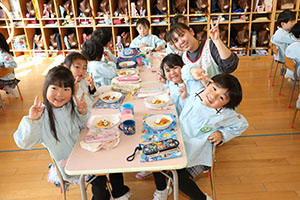 ホットケーキパーティ　　ひまわり・たんぽぽ・すみれ