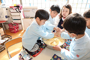 ホットケーキパーティ　　ひまわり・たんぽぽ・すみれ