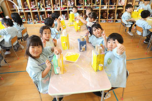 作品展の制作活動　たんぽぽ