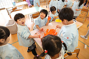 作品展の制作活動　すみれ