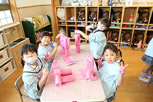 作品展の制作活動　すみれ