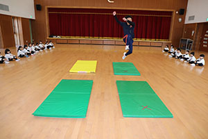 体操教室　ーマットー　ばら