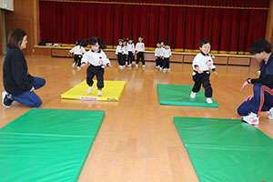 体操教室　ーマットー　ばら