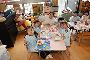 ホットケーキパーティ　りす・こあら・きりん