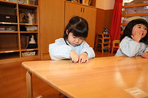 毛糸通しの練習✨　あひる