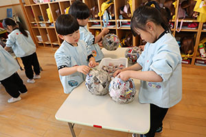 張り子の制作　ばら