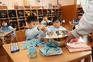 ホットケーキパーティ　2歳児クラス