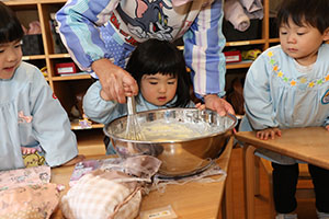 ホットケーキパーティ　2歳児クラス