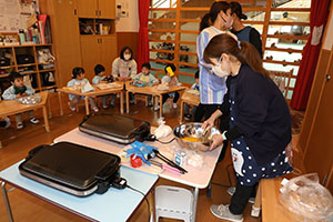 ホットケーキパーティ　2歳児クラス