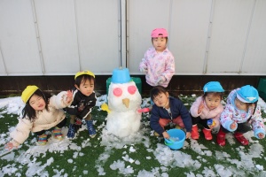 雪遊びたのしかったね⛄　2歳児クラス　