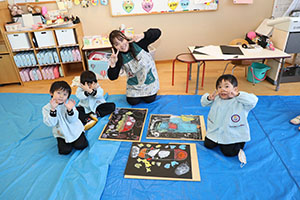 絵画教室　ばら・すみれ