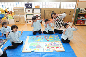 絵画教室　ばら・すみれ