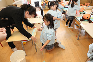 作品展の制作活動　ばら