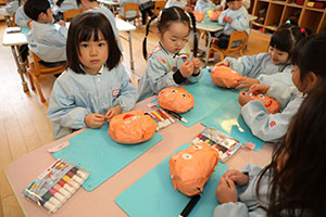 作品展の制作活動　きりん