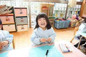 作品展の制作活動　きりん