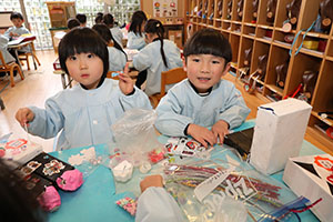 作品展の制作活動　きりん