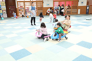 スクーターボード・三輪車楽しかったね　あひる