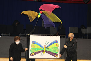 1月生まれの誕生会「ブラックシアター」　NO．1