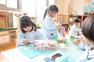 作品展の制作活動　ことり