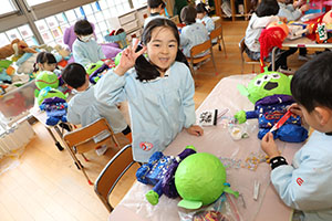 作品展の制作活動　すみれ