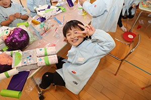 作品展の制作活動　すみれ