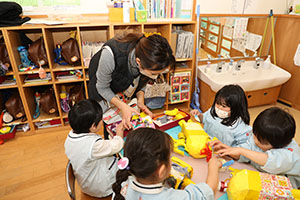 作品展の制作活動　たんぽぽ