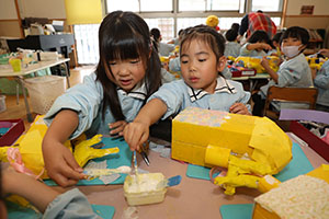 作品展の制作活動　たんぽぽ