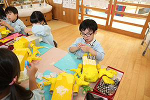 作品展の制作活動　たんぽぽ