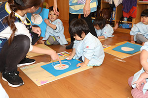 絵画教室　楽しかったね　ひよこ