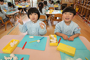 作品展の制作活動　きりん