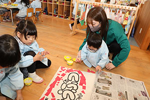 作品展のかんばんの制作　ぱんだ