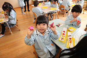 作品展の制作活動　ことり