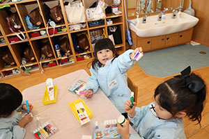 作品展の制作活動　ことり