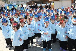 節分　みんなで豆まきをしました　全園児　　NO．1