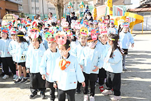 節分　みんなで豆まきをしました　全園児　　NO．1