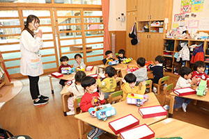 作品展の制作活動　ひよこ