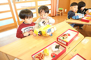 作品展の制作活動　ひよこ