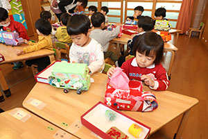 作品展の制作活動　ひよこ