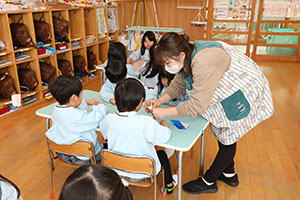 折り紙に挑戦！　さくら