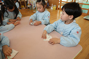 折り紙に挑戦！　さくら