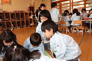 作品展のかんばんの制作　ことり