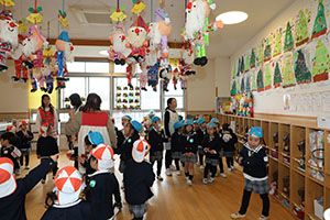 作品展の見学をしました　全クラス